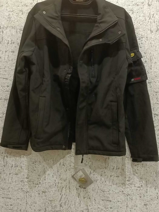 Куртки: DIADORA/Giacca Alpine /Цвета : Чёрный( XL) /Тёмный шифер( L ).