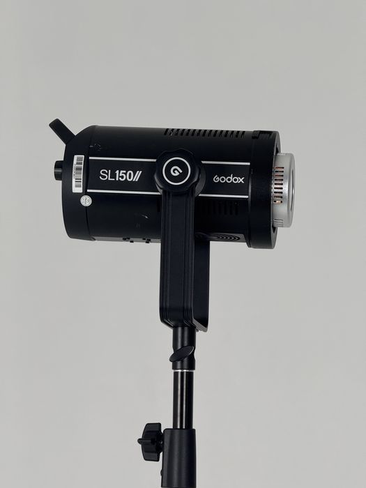 постійне світло Godox SL150W II