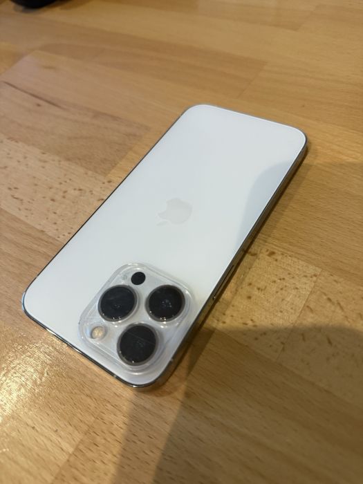 Iphone 13 pro + 10 etui