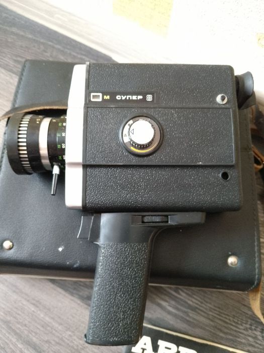 Кінокамера "Аврора 215 супер