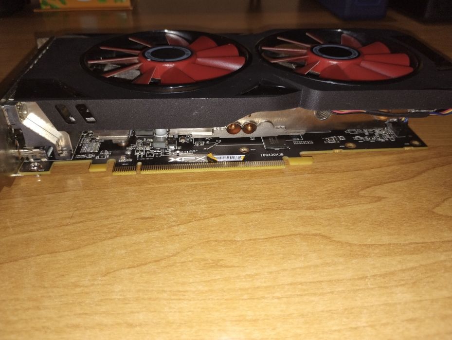 Видеокарта XFX Radeon RX 470 4GB GDDR5 256-bit (б/у) + адаптер 6 pin