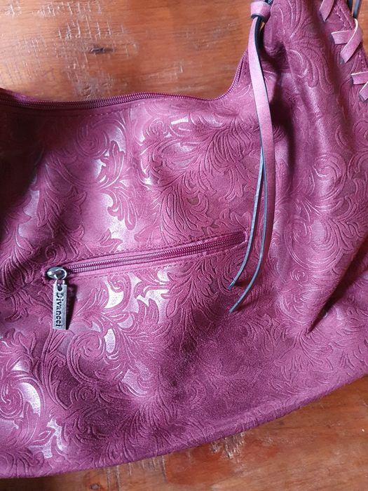 Mala tiracolo em bordeaux