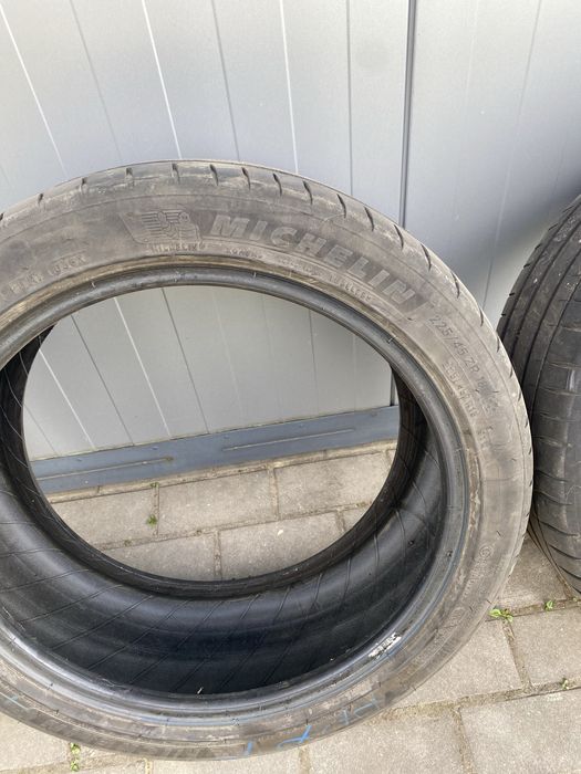 Opony Michelin 225 45 18 letnie