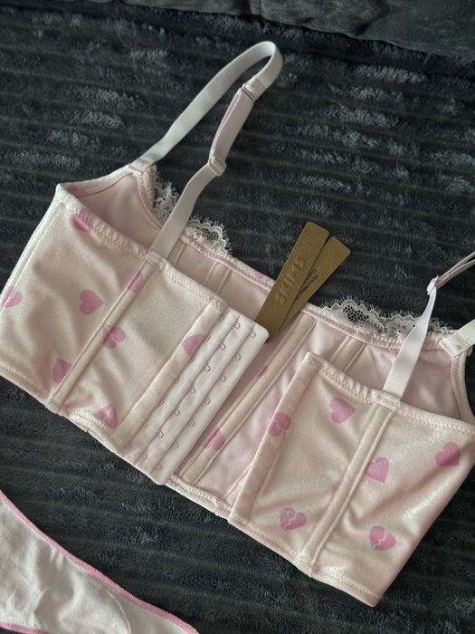 Корсет skims новий