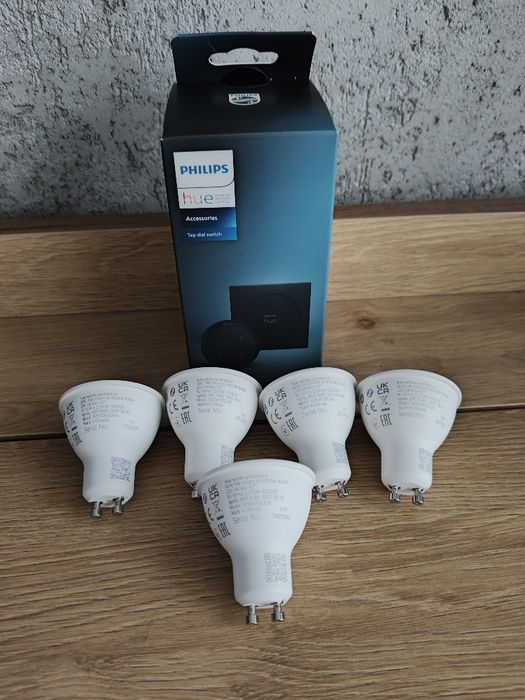 Sprzedam Nowy zestaw żarówek Hue white ambiance 5W GU10