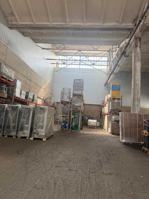 ПРОДАЖ: Великий виробничо-складський комплекс у Вінниці (18 500 м²)