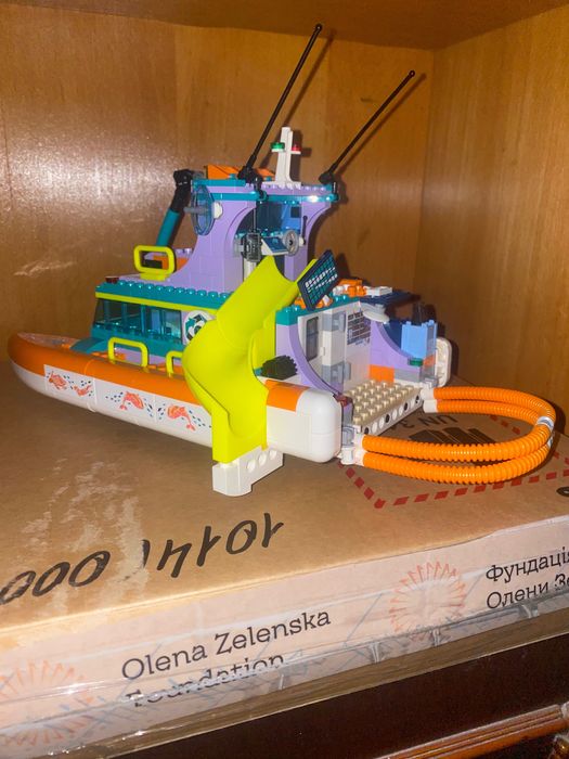 Продам Lego friends 41734