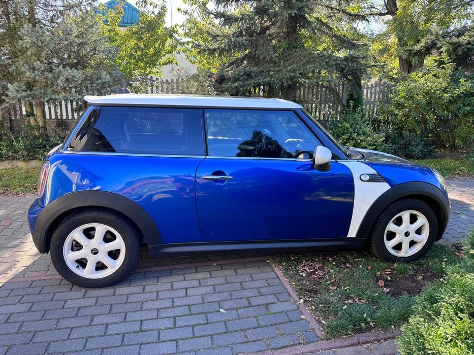 Mini Cooper 1.6 benzyna