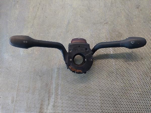 Conjunto / manetes de luzes e limpa vidros VOLKSWAGEN Golf III (1H1)