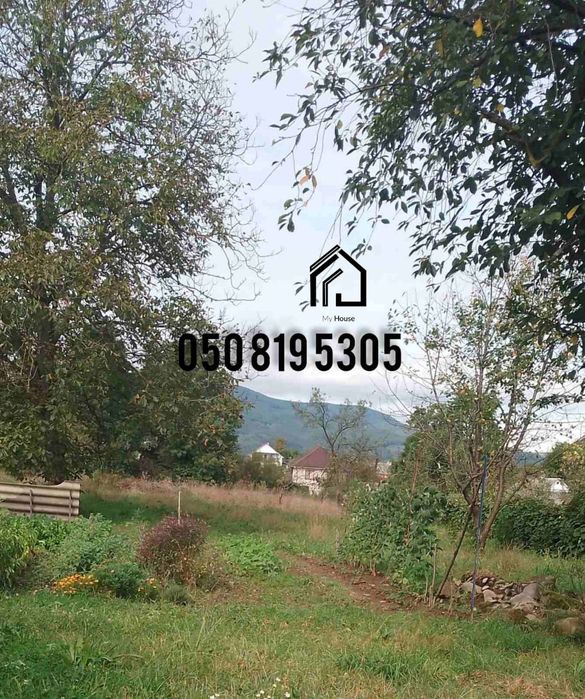 Продається будинок з великим земельний участок