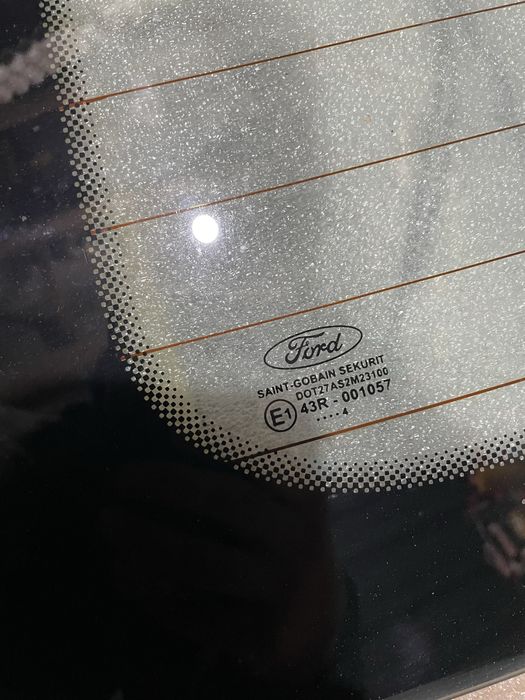 Vidro da mala ford focos c max