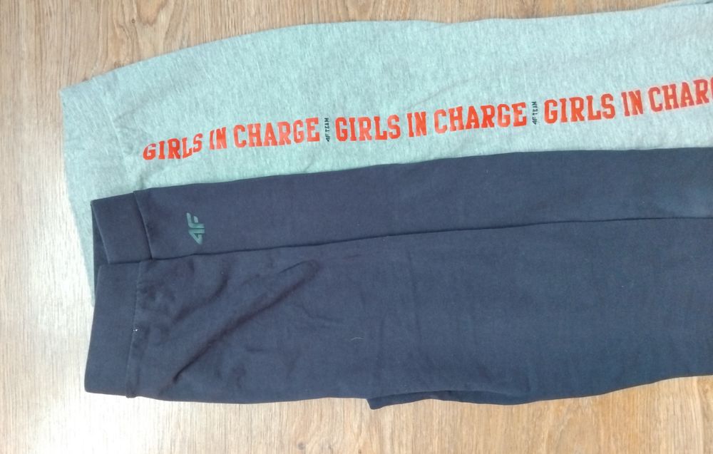 4F legginsy granatowe i koszulka wf