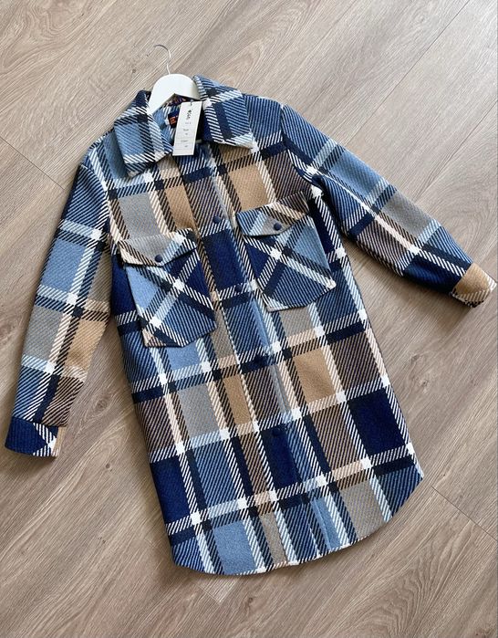 Пальто в клітинку