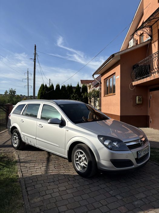 Автомобіль Opel Astra 2006 1.3 CDTI