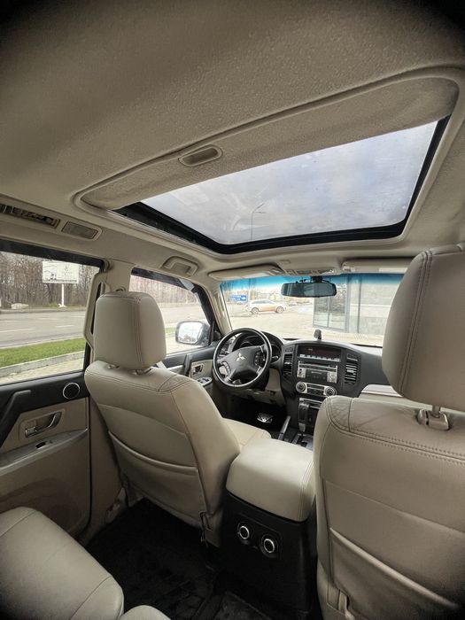 mitsubishi  pajero  2007 року