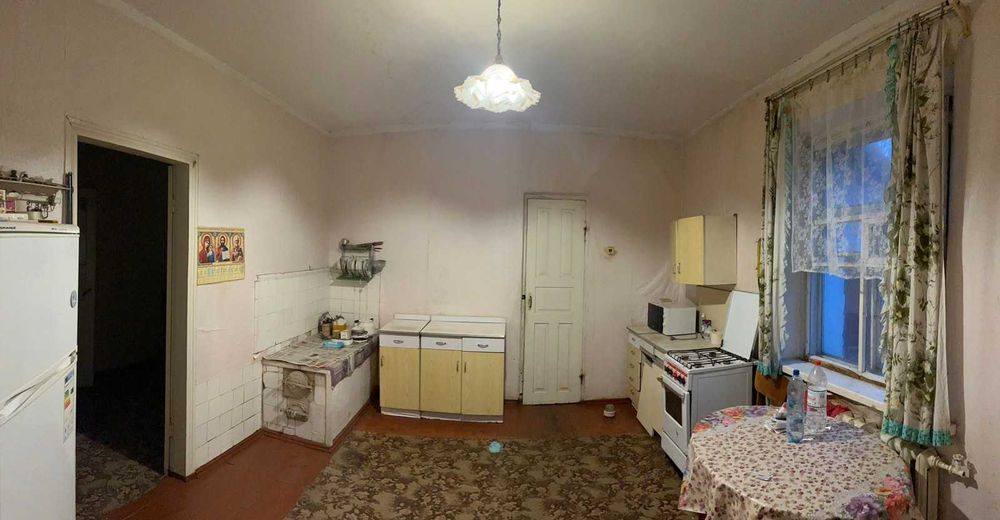 Пропонуємо до продажу будинок в центрі міста Городище