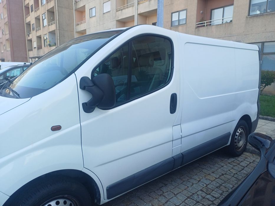 Vendo ou troco Opel vivaro 2.0