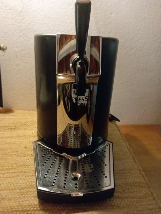 Máquina de cerveja
