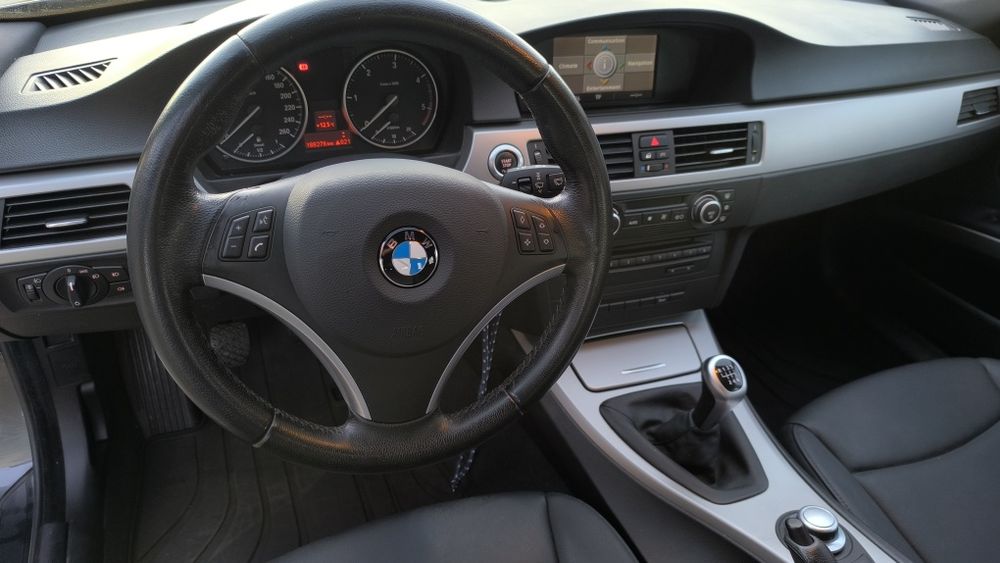 BMW 318d Touring