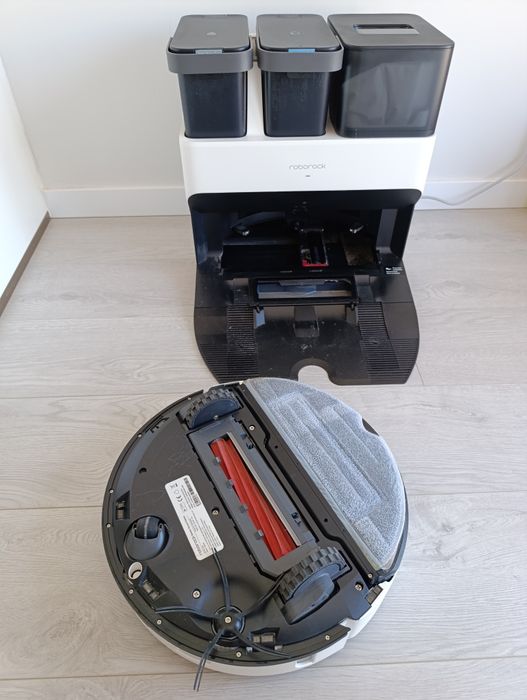 Roborock S7 MAX Ultra com base + acessórios