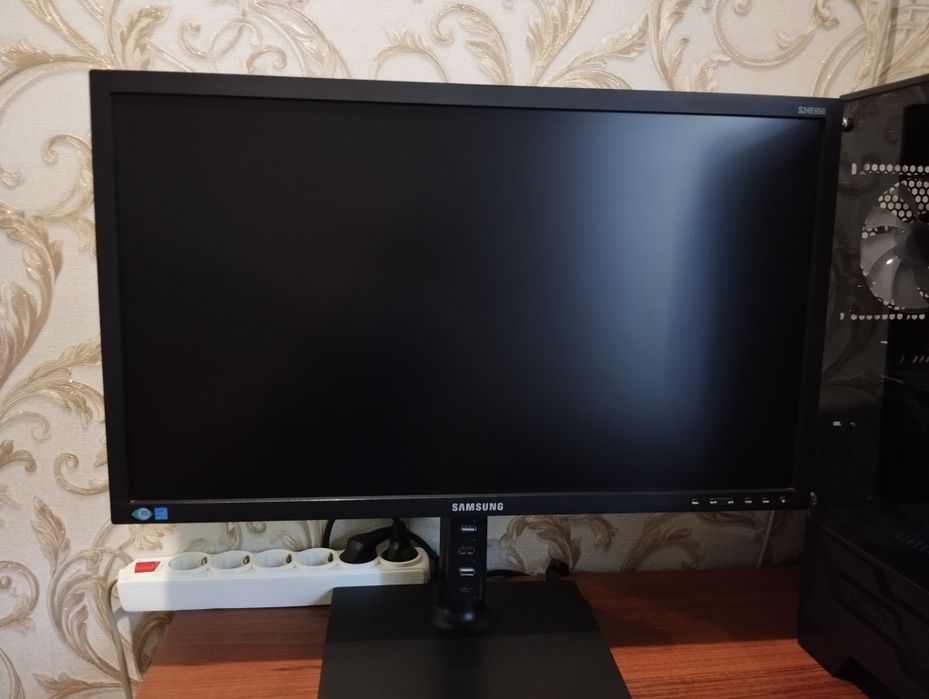 Монітор 24" Samsung FHD IPS