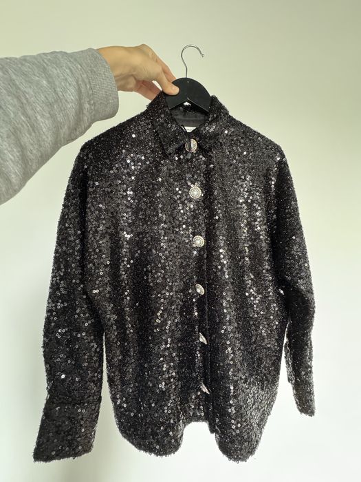 Сорочка в паєтках бренду Uterque