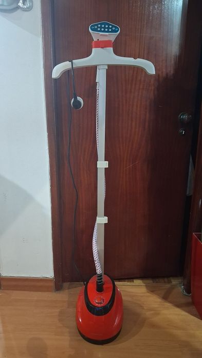 Vaporizador roupa vertical Royalstar