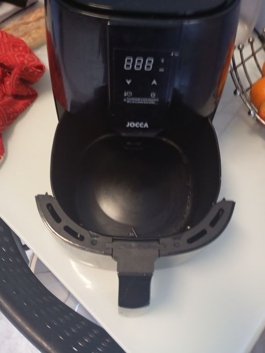 Air fryer nova quase sem uso