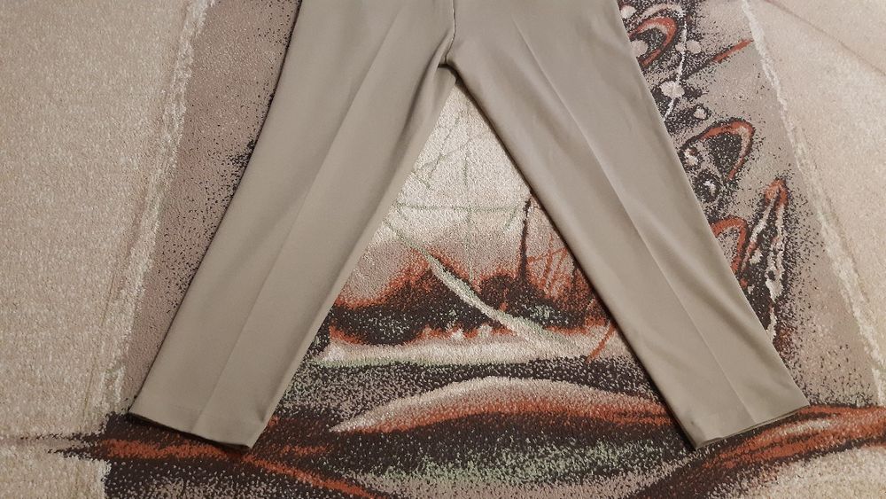 Spodnie Zara męskie.NOWE z metką za połowę ceny.Rozmiar 44.L-XL.