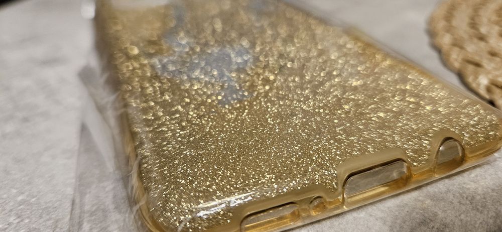Etui Samsung A71  silikonowy złoty nowy nie otwarty
