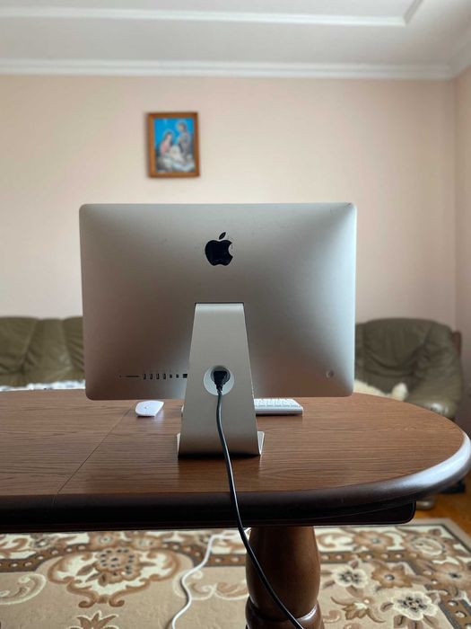 Apple iMac A1418 Intel Core i5 2,7 Ghz; 8 GB RAM; OS Sequoia