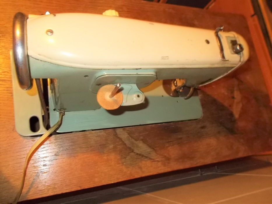 Maszyna do szycia Lada
