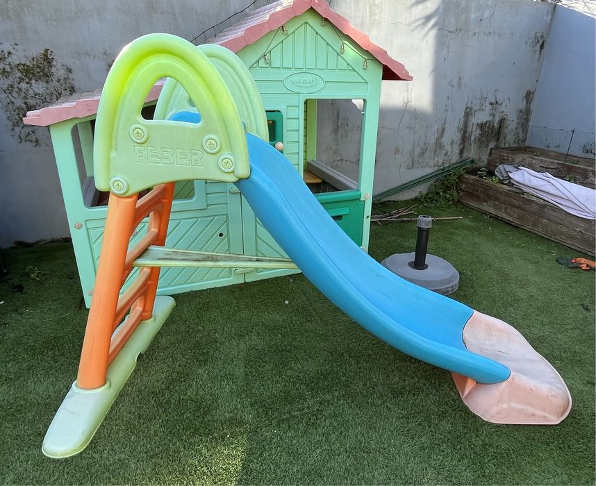 Escorrega Crianças + oferta de trampolim