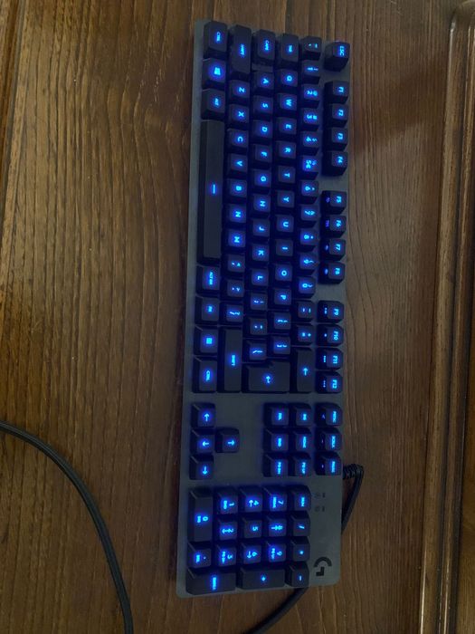 G513 CARBON (TACTILE)