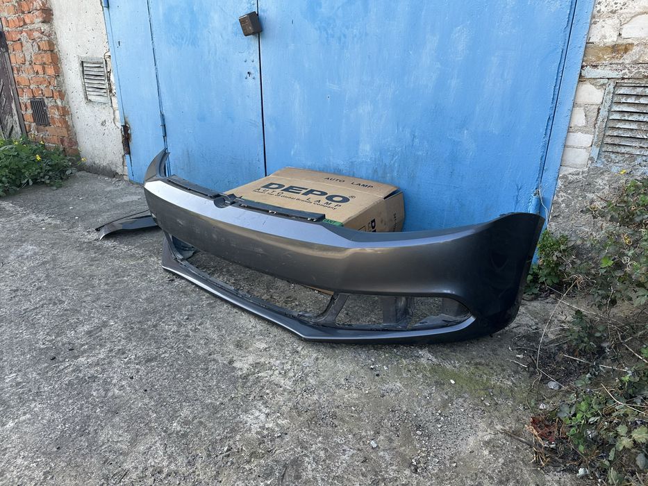 Бампер джетта 6 jetta 6 під відновлення