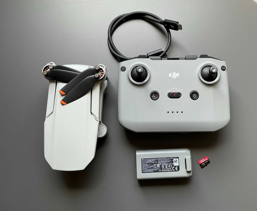 Drone DJI Mini 2 (4K) + Cartão 128GB — Como novo