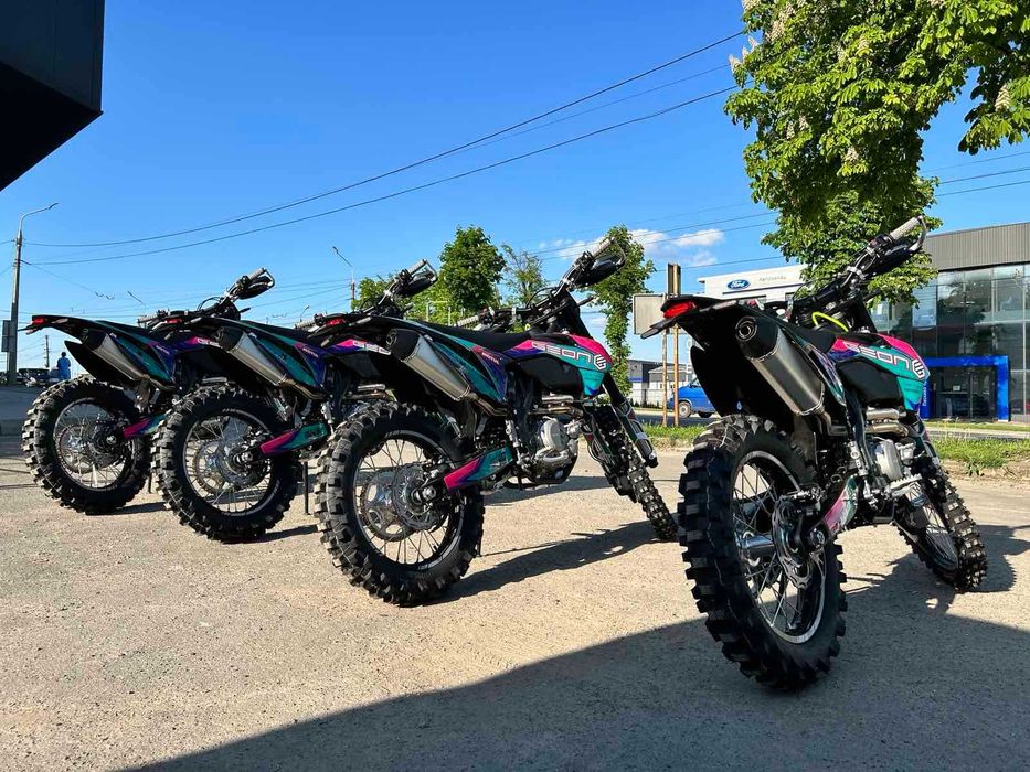 Мотоцикл GEON DAKAR GNS 300 NB (21/18) МКПП-6