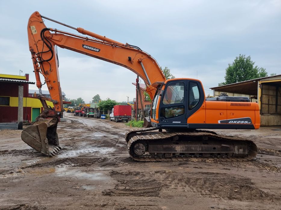 Аренда гусеничного экскаватора с оператором