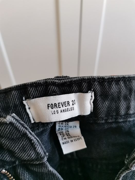Spodenki szorty z wysokim stanem czarne Forever 21 
Rozmiar 36 S