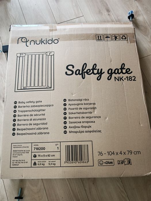 Bramka zabezpieczająca na schody Nukido