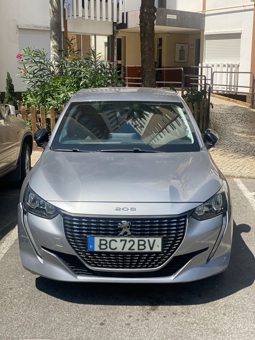 Alugo meu peugeot 208