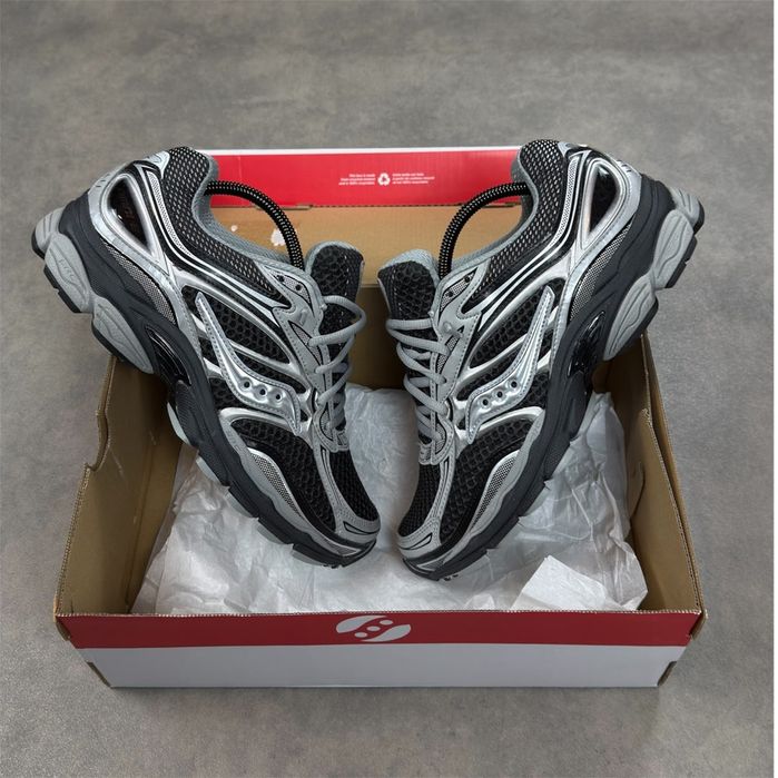 Кросівки Saucony ProGrid Omni 9