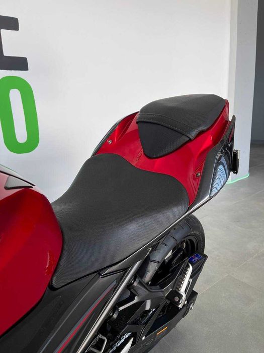 Мотоцикл Kawasaki Ninja 400