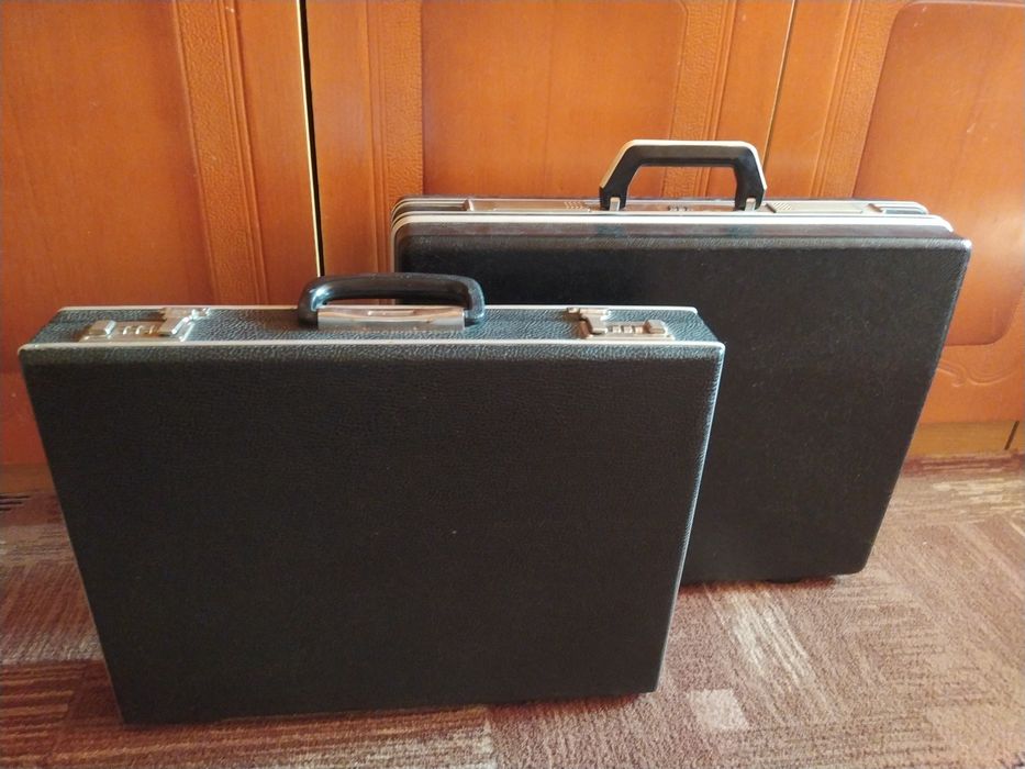 Ретро дипломат ,чемодан 600 грн за два.