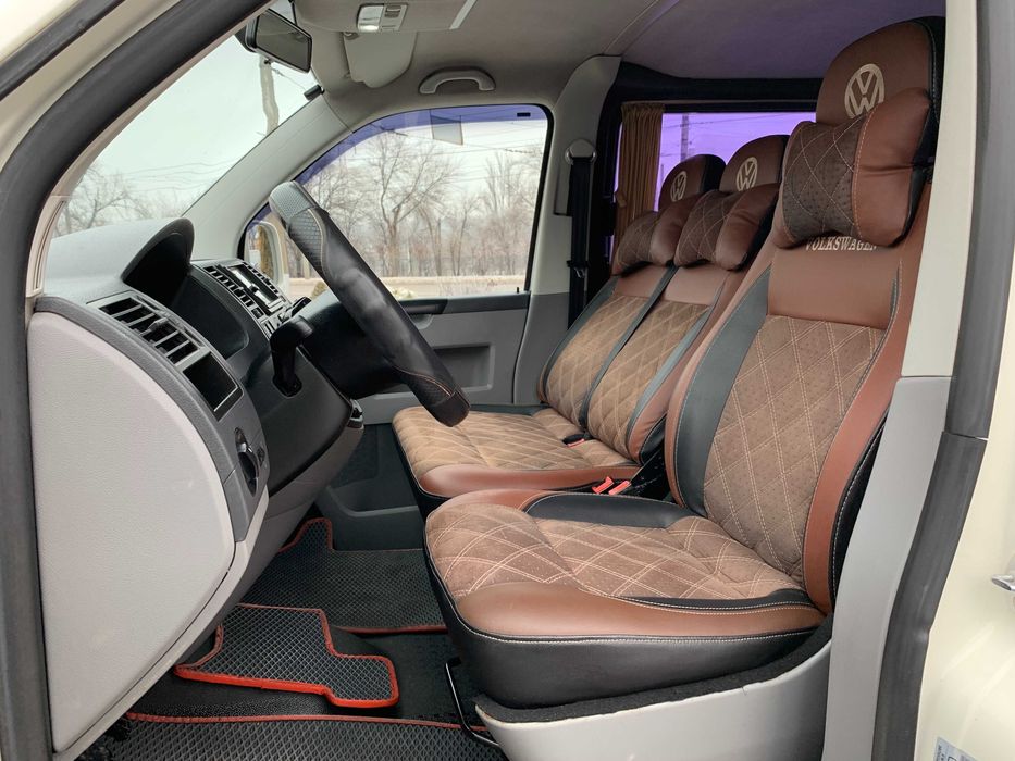 Volkswagen Transporter 1.9 TDI Пассажир 2007 год.