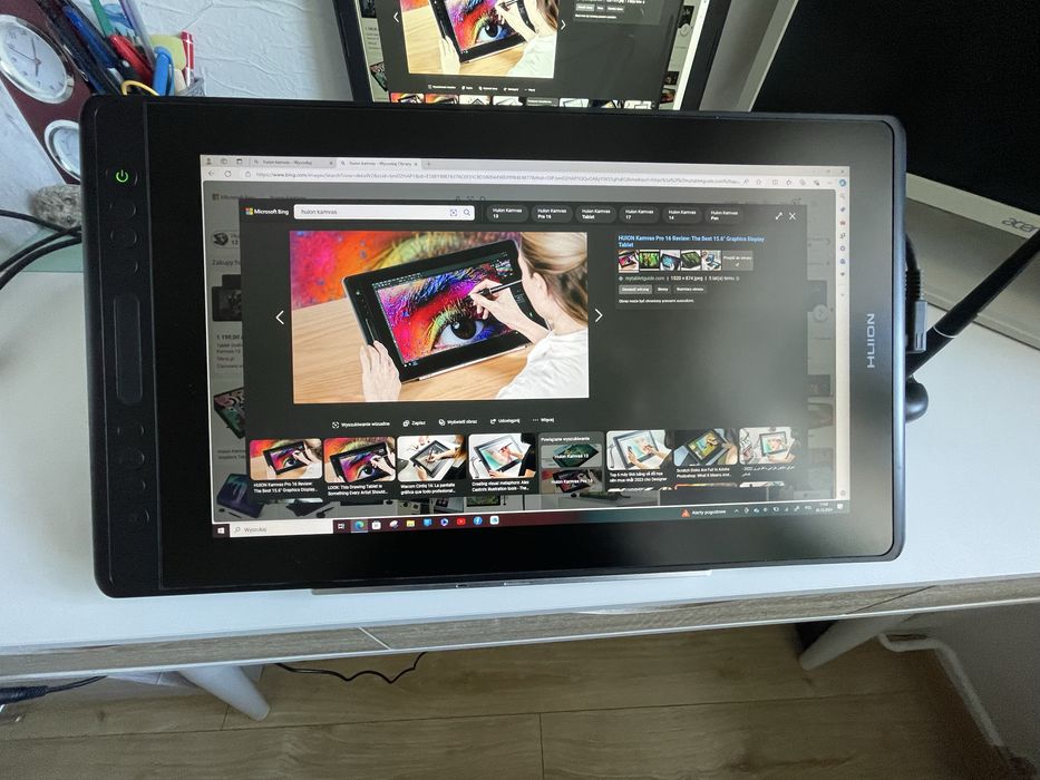 Tablet graficzny HUION CAMVAS 16