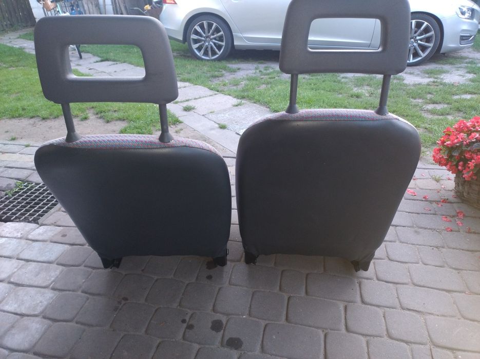 Fotele plus kanapa plus boczki