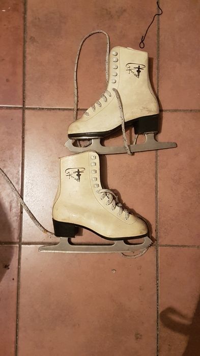 Łyżwy figurowe białe figurówki 19/30