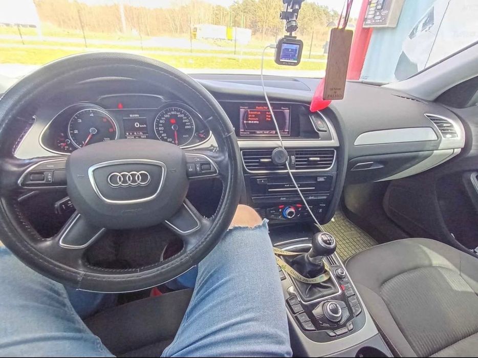 Audi a4 2.0tdi super stan