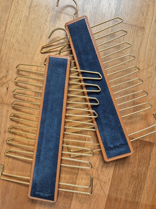 Cabides porta gravatas